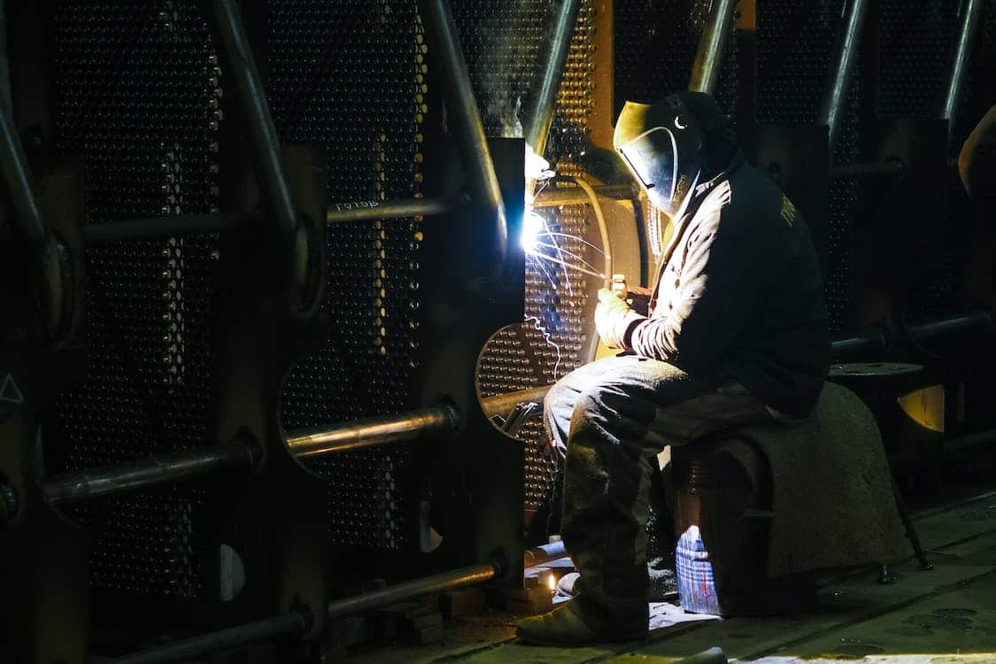 avoid human error manufacturing